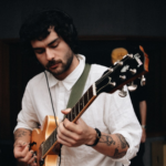 João Ferreira: o cotidiano como matéria-prima